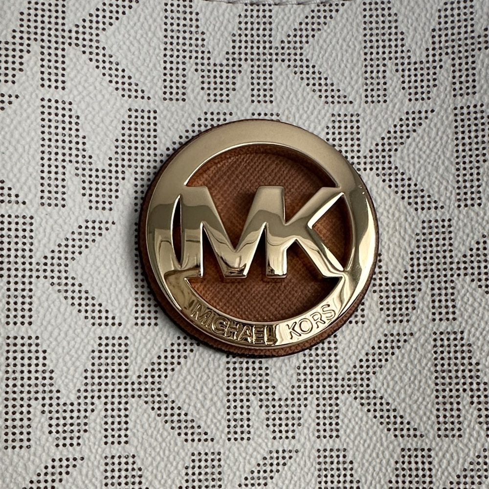 Michael Kors Cream-Beige Signature Logo Shoulder Tote with Gold Hardware - Picture 5 of 5